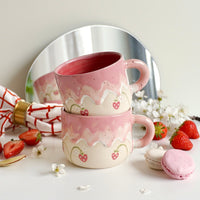 Strawberries - cozy cup